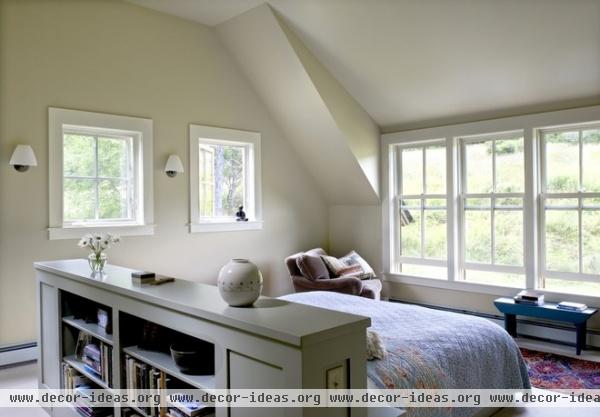 farmhouse bedroom by Smith & Vansant Architects PC