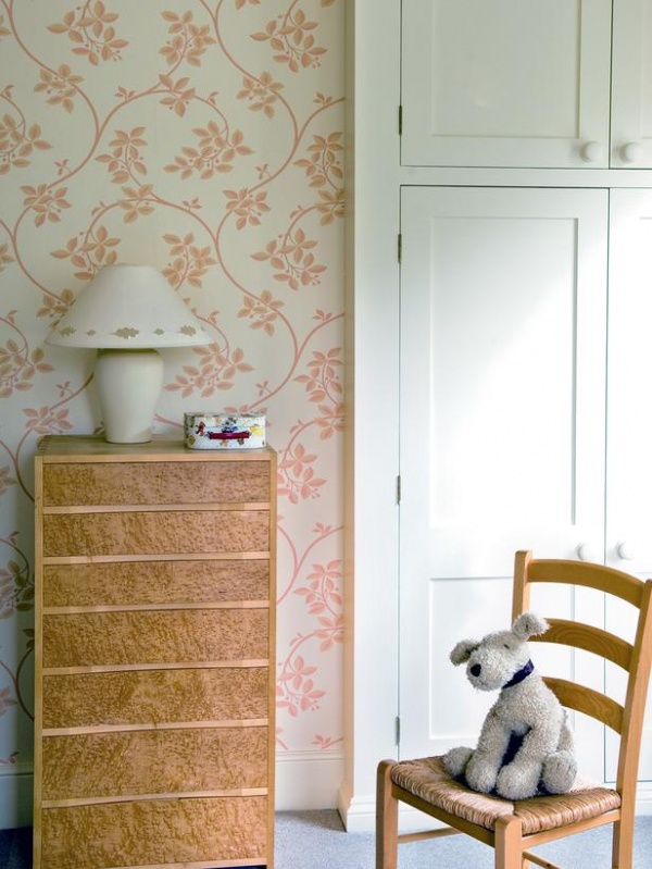 Childs Room with Pink and White Ringwold Wallpaper, Chest and Chair : Designers' Portfolio