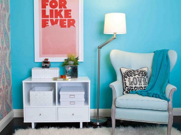 White Modern Side Table and Shag Rug With Bold Colors : Designers' Portfolio