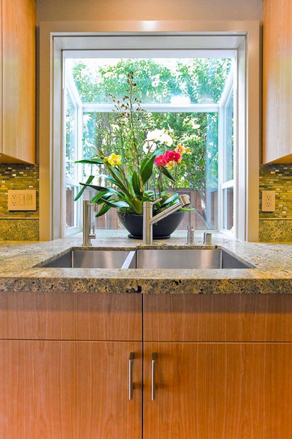 Tropical Kitchen by Bill Fry Construction - Wm. H. Fry Const. Co.