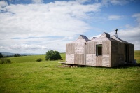 Houzz Tour: Scottish Farm Cottage Looks to Sun and Stars