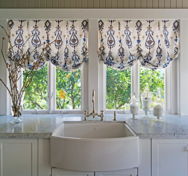 Traditional Laundry Room by Carolyn Reyes