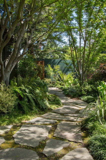 Craftsman Landscape by Margot Hartford Photography