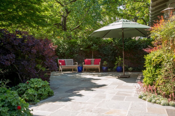 Craftsman Patio by Margot Hartford Photography