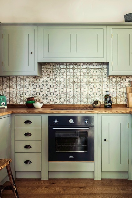 Traditional Kitchen by British Standard