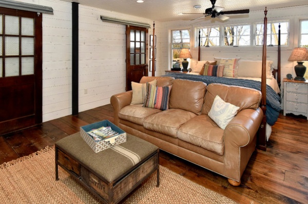 Industrial Bedroom by Architectural Overflow, LLC