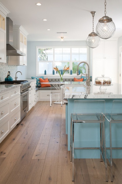 Beach Style Kitchen by Lauren Shadid Architecture and Interiors