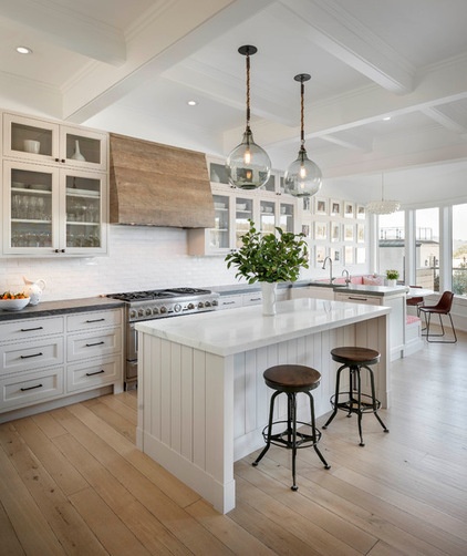 Transitional Kitchen by Sutro Architects