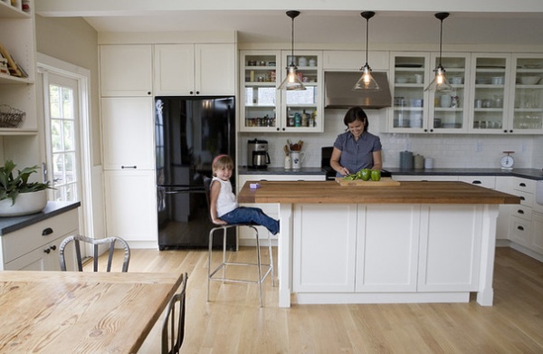 Traditional Kitchen by Boor Bridges Architecture