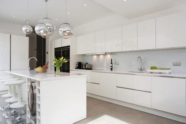 Contemporary Kitchen by LWK Kitchens London