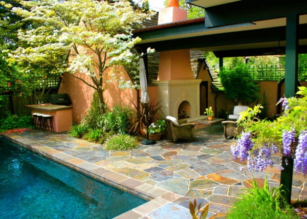 Traditional Patio by Change of Seasons - Gary Kernick