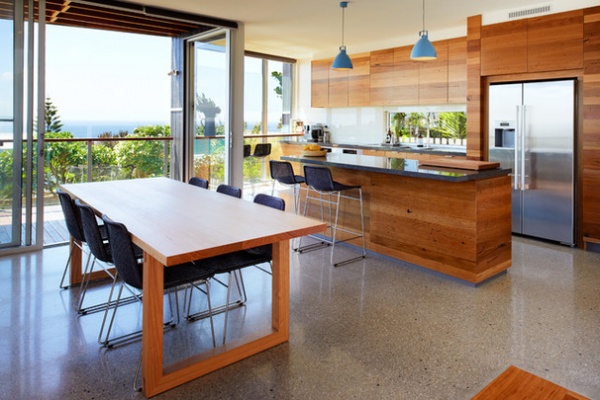 Contemporary Kitchen by Mackenzie Pronk Architects