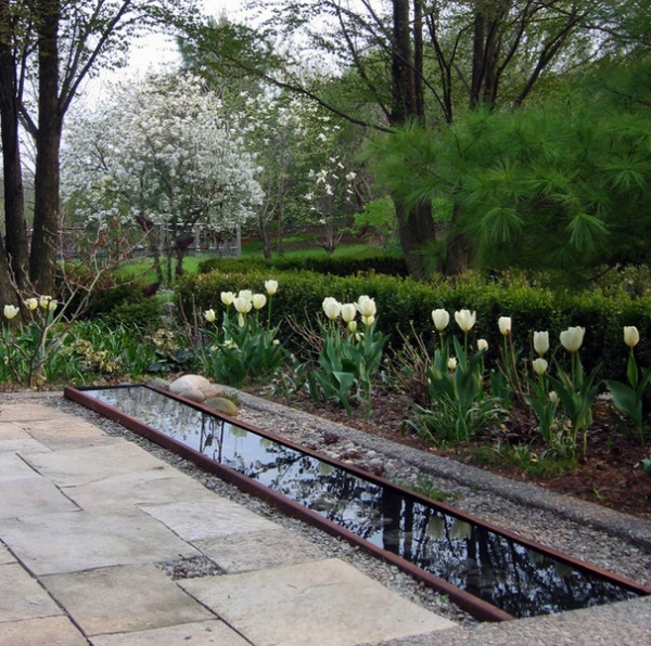 Traditional Landscape by Enroot Landscape Planning and Design