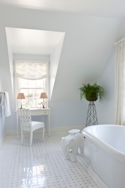 Traditional Bathroom by Elizabeth Reynolds Interiors, LLC