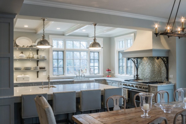 Traditional Kitchen by Past Basket Design