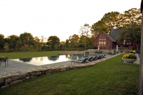 Contemporary Pool by Janice Parker Landscape Architects