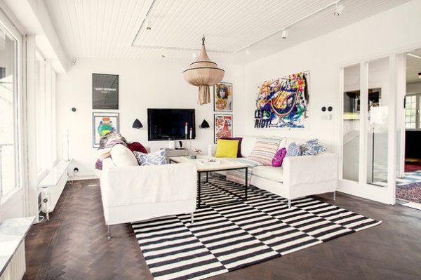 Modern Living Room by Pamela Hanné