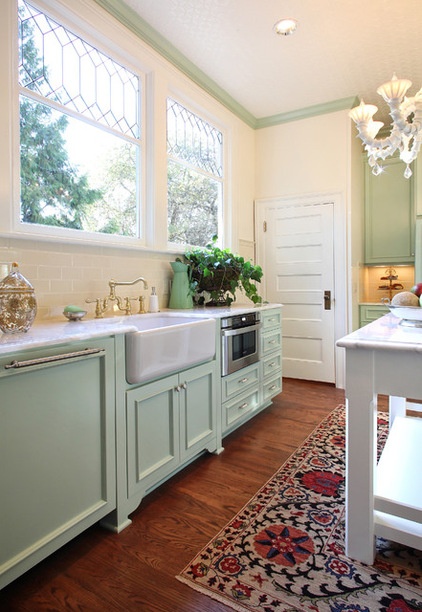 Traditional Kitchen by Garrison Hullinger Interior Design Inc.