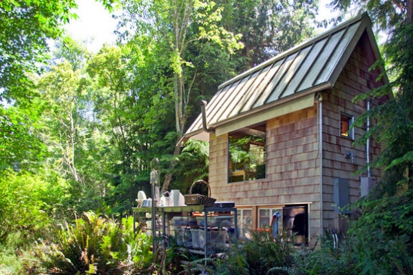 Rustic Exterior by Robert Edson Swain Architecture and Design