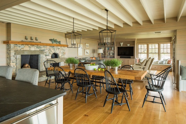 Beach Style Dining Room by Vani Sayeed Studios