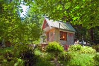A Tiny Cabin for Glamping in the San Juan Islands