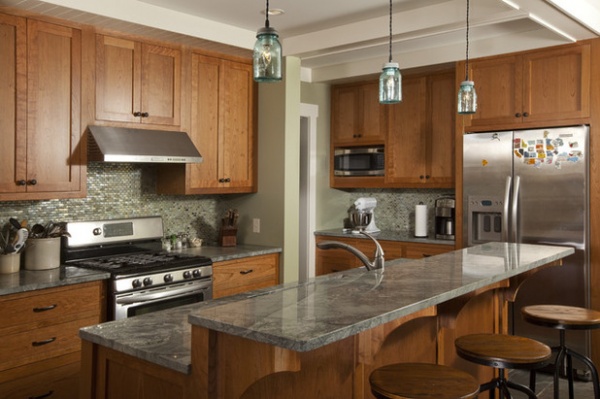 Traditional Kitchen by Vercon Inc.