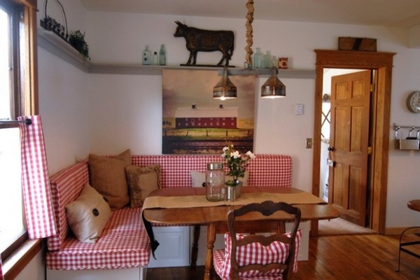 Shabby chic Dining Room by Brenda Olde