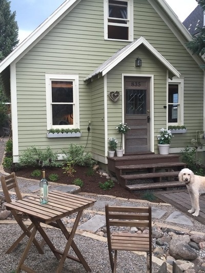 Shabby chic Patio by Brenda Olde