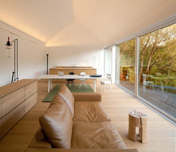 Scandinavian Living Room by Fabi Architekten BDA