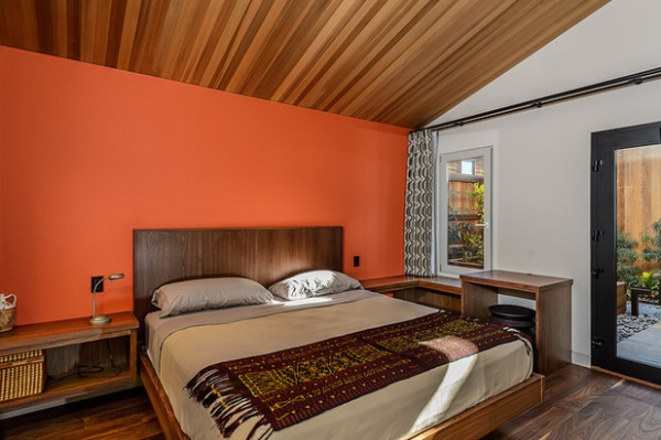 Midcentury Bedroom by Hudson Street Design