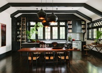 10 Smashing Black Kitchens