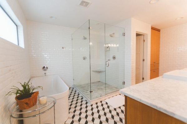 Midcentury Bathroom by Heather Banks