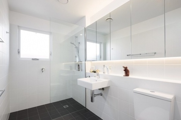 Modern Bathroom by Jigsaw Housing