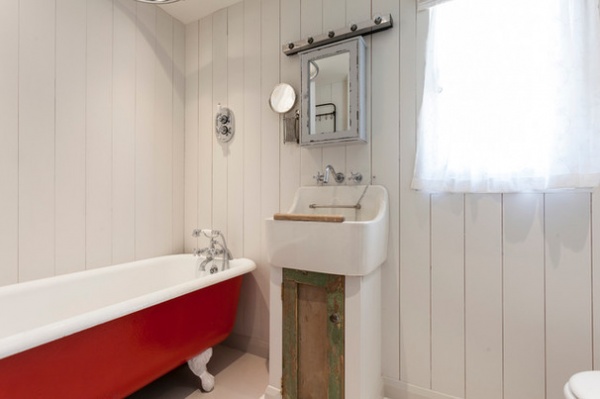 Shabby-chic Style Bathroom by Chris Snook