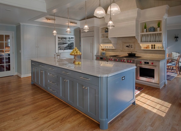 Kitchen of the Week: European-Style Cabinets and Better Flow