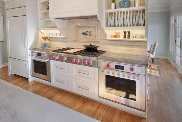 Traditional Kitchen by Ann McCulloch Studio