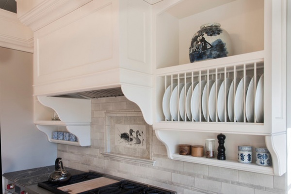 Traditional Kitchen by Ann McCulloch Studio