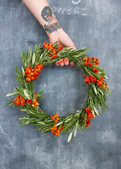 Make a Sophisticated Natural Wreath for Fall and Winter